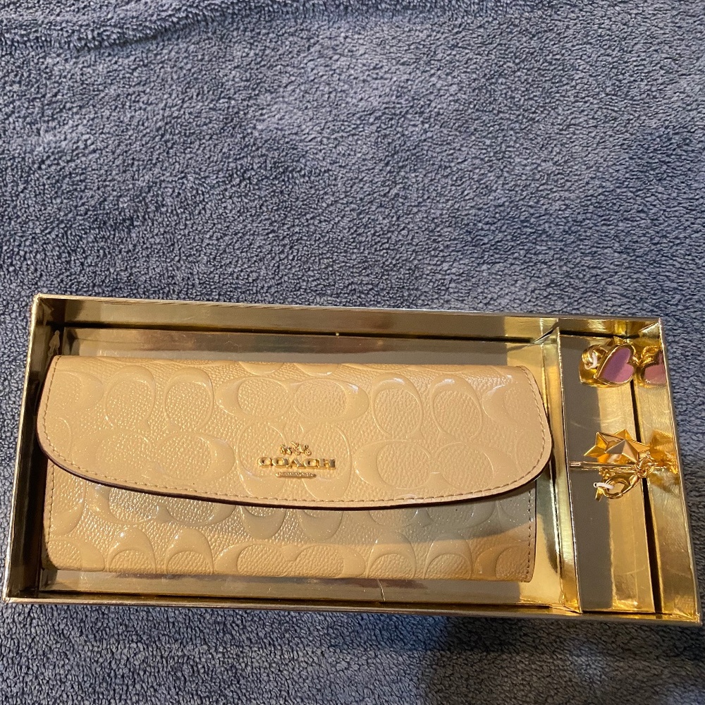 Brand New Coach Waller